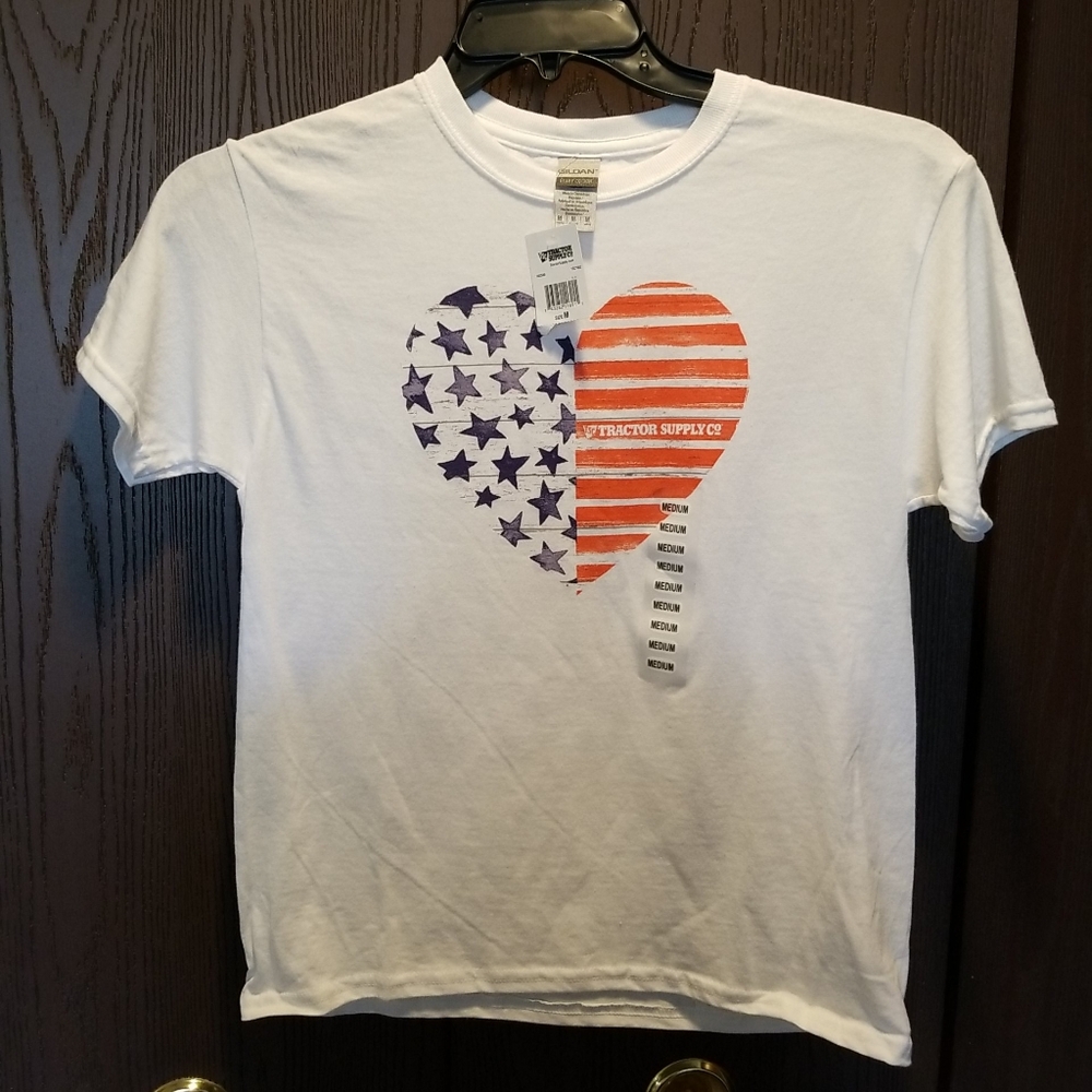 Girls Tractor Supply Company {TSC} Heart T- Shirt New M(5-6)